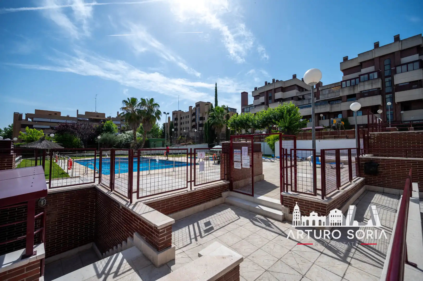 Piscina de Àtic de lloguer en La Moraleja amb Terrassa i Piscina comunitària