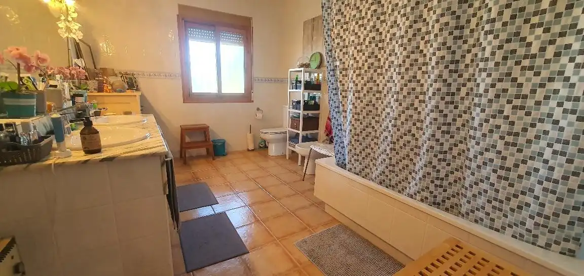 Bathroom of Detached homes for sale in Hellín  with Air Conditioner, Heating and Terrace