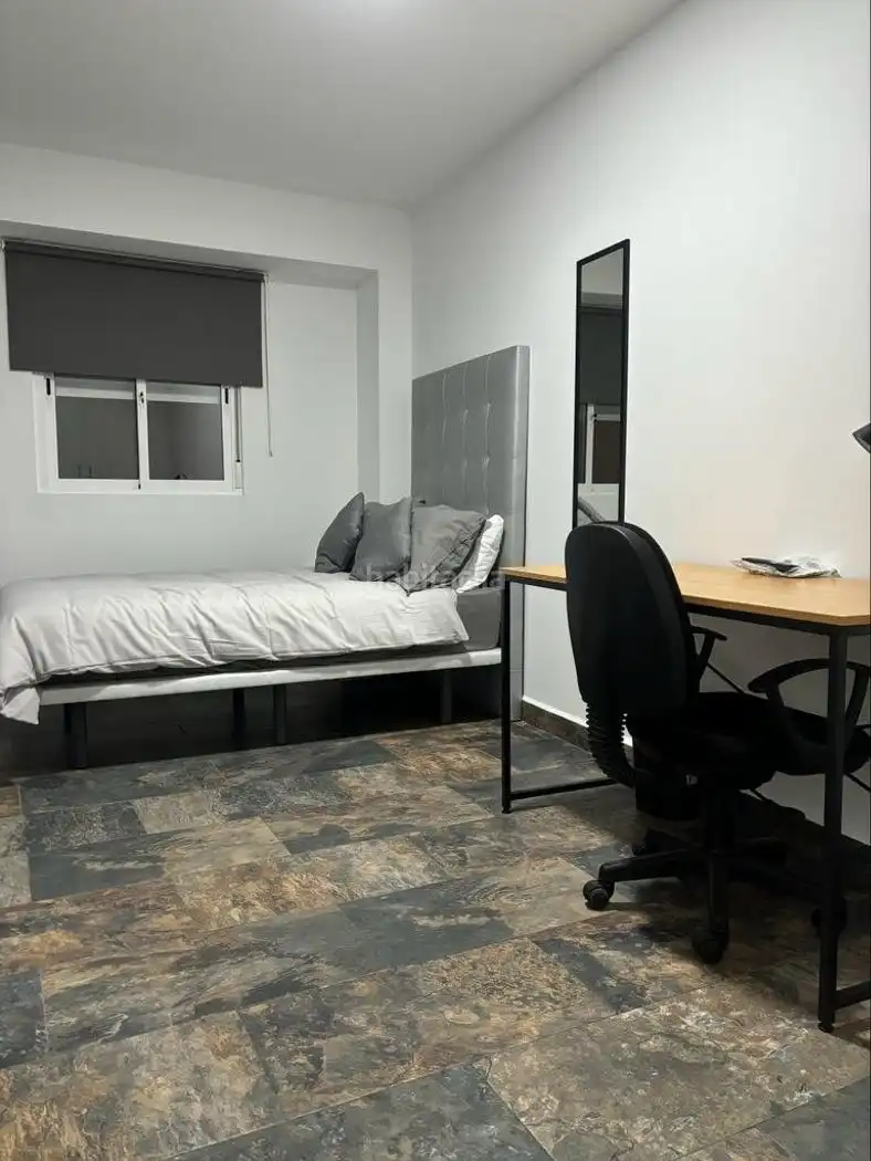 Estudio en alquiler en Calle San Antonio 11