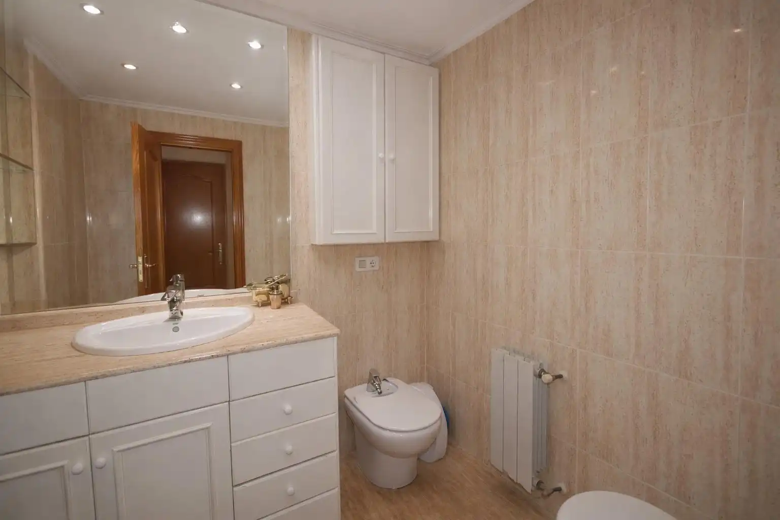 Baño de Piso en venta en Donostia - San Sebastián  con Calefacción, Terraza y Trastero