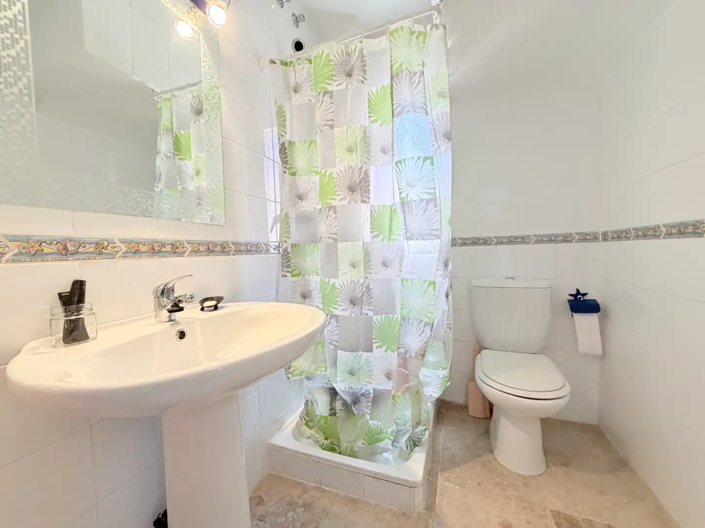 Casa adosada en venta en Calle las Marismas, Salteras