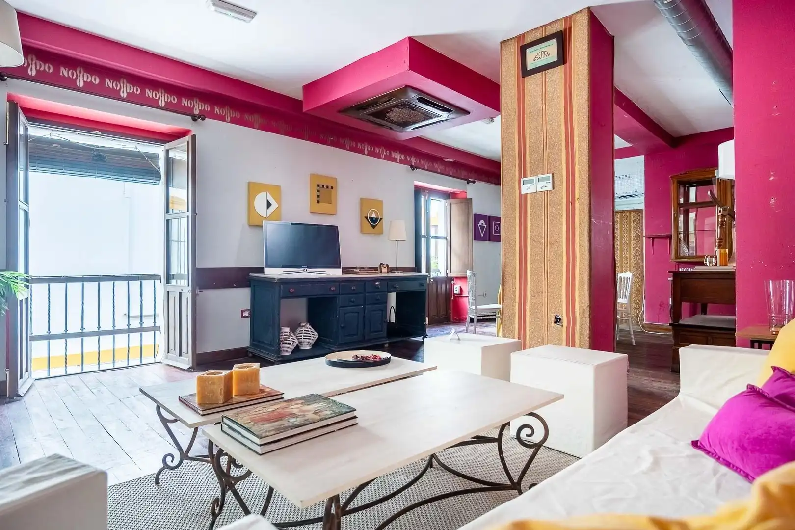 Sala de estar de Casa o chalet en venta en Sevilla con Aire acondicionado y Terraza