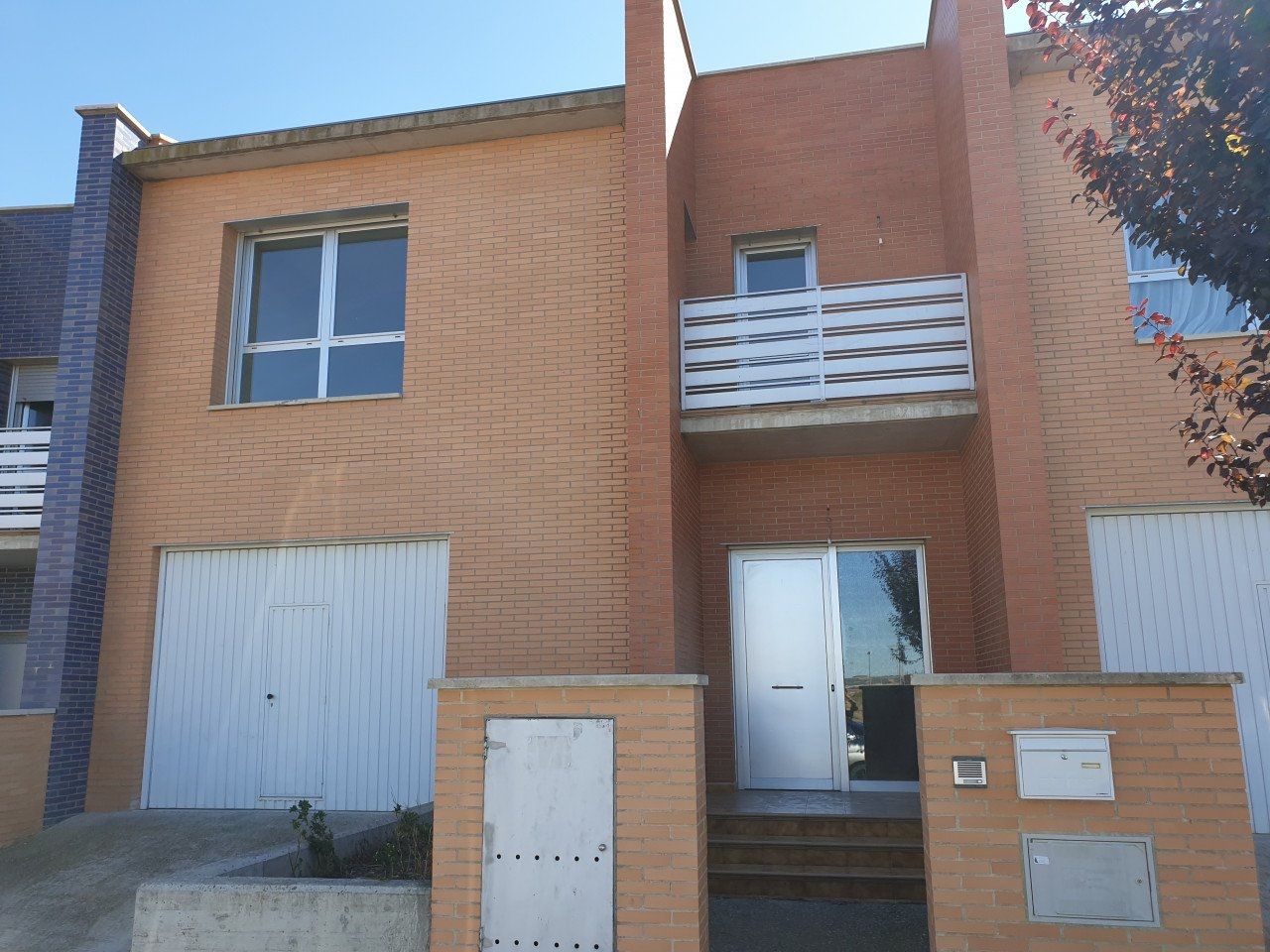 Exterior view of Single-family semi-detached to rent in Murchante