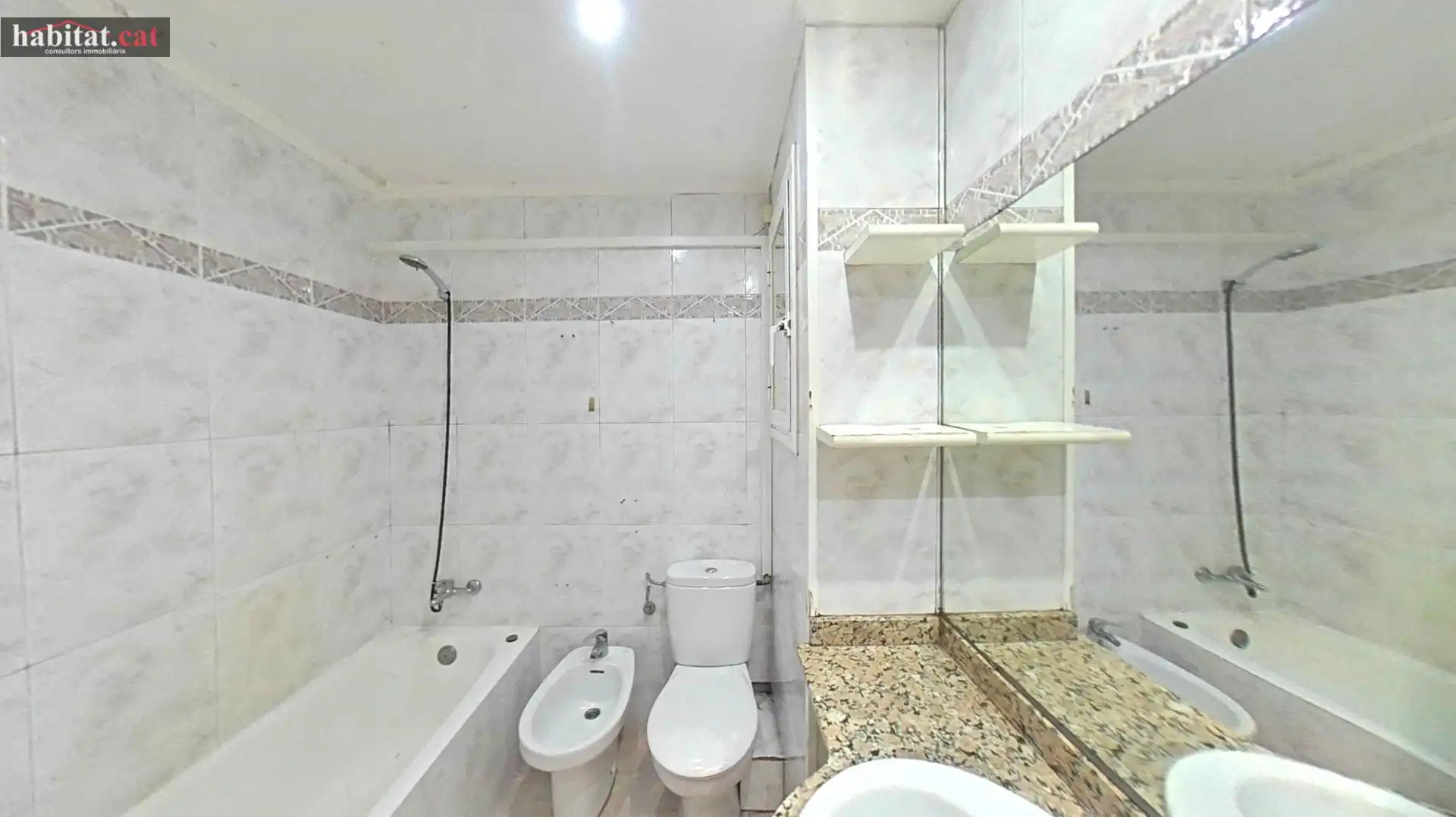 Piso en venta en Ametllers - Poble-Sec