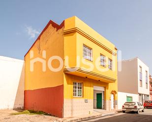 Exterior view of House or chalet for sale in Santa Lucía de Tirajana  with Air Conditioner and Terrace