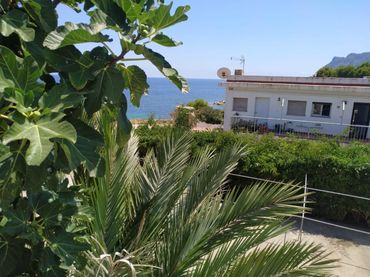Villa mit Garten zum Verkauf in La Caleta - La Calalga -  Les Bassetes