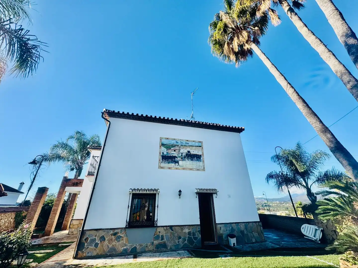 Exterior view of Houses for sale in Mijas  with Air Conditioner, Heating and Private garden