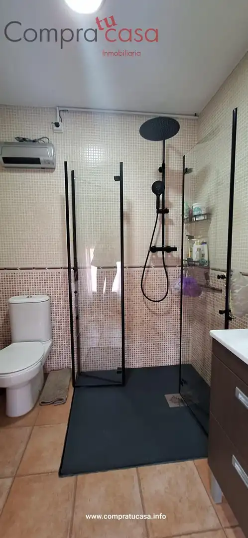 Baño de Casa adosada en venta en Los Huertos, Segovia