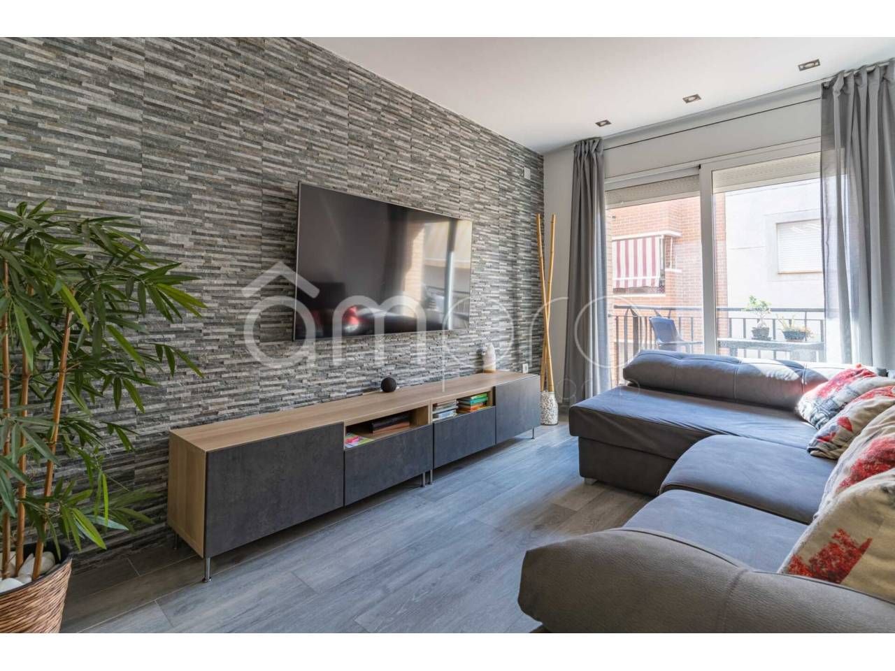 Living room of Flat for sale in Torredembarra  with Terrace and Balcony