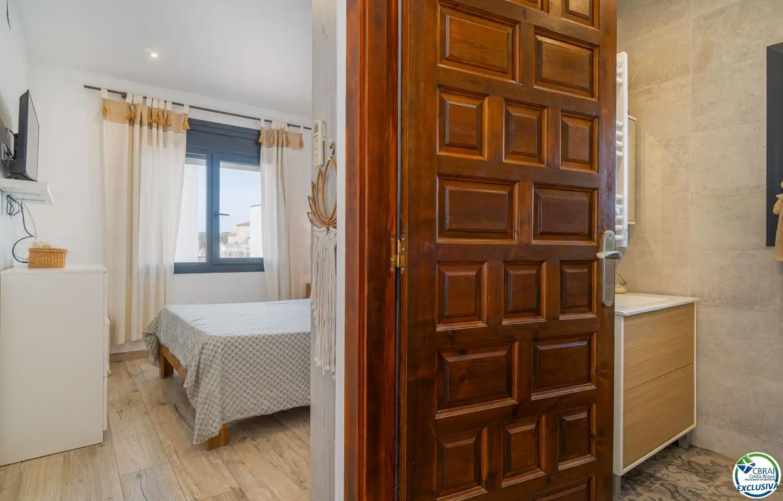Dormitori de Casa o xalet en venda en Empuriabrava amb Aire condicionat, Piscina i Moblat