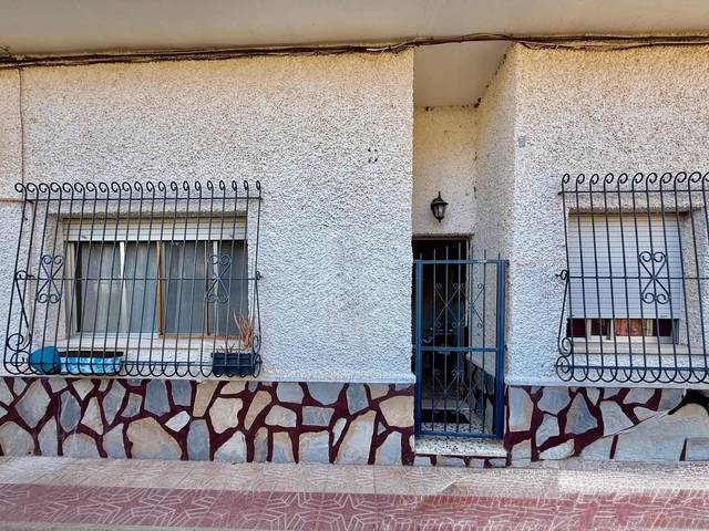 Casa-chalet en Venta en Calle de Arsenio Fernández en Portmán