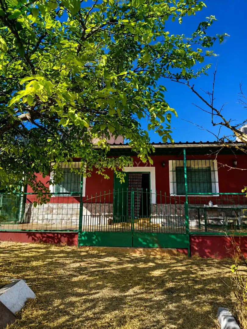 Vista exterior de Casa o chalet en venta en Cáceres con Piscina