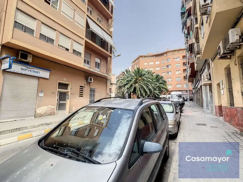 Parking de Local en venta en Alicante / Alacant