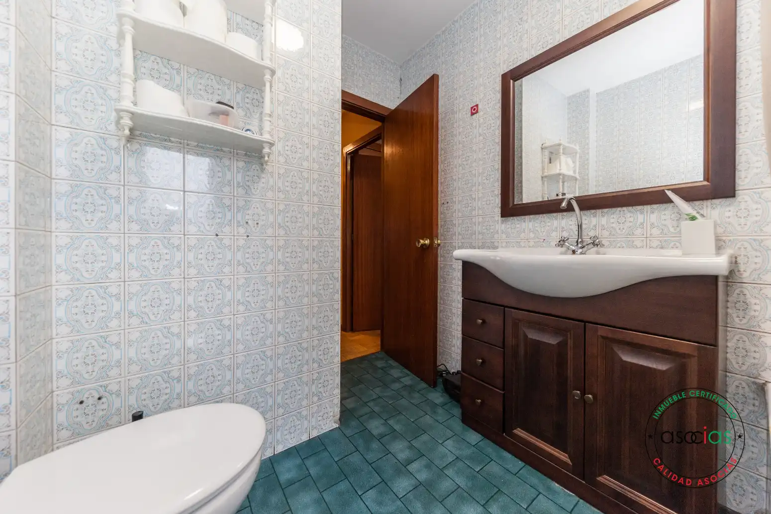 Baño de Piso en venta en Gijón  con Parquet y Trastero