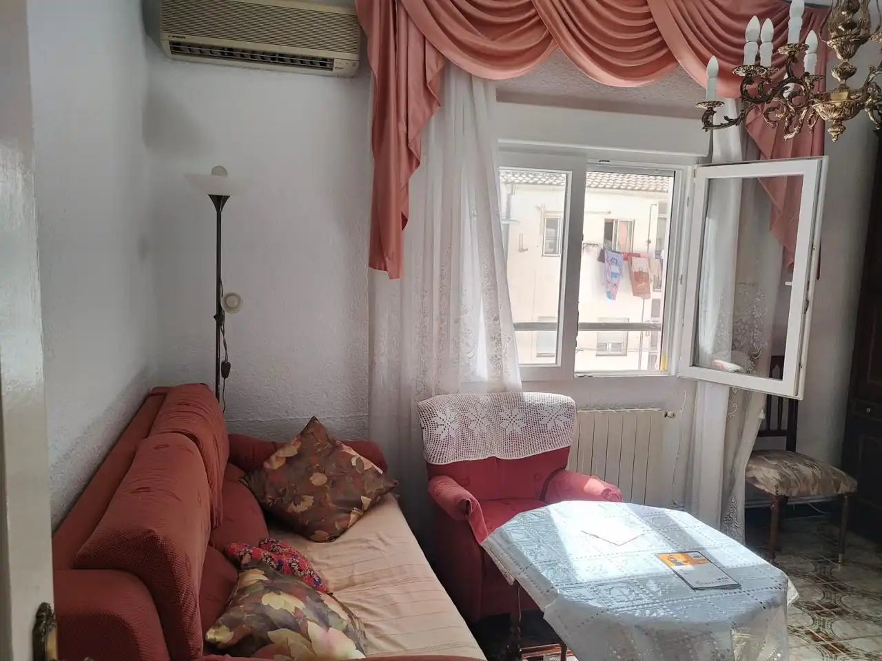 Sala d'estar de Pis en venda en La Almozara