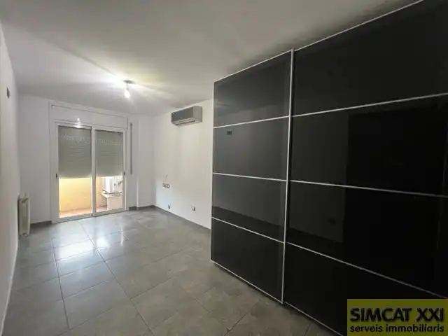 Habitación de Piso en venta en Figueres con Aire acondicionado, Calefacción y Terraza