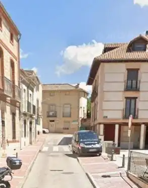 Vista exterior de Local en venta en Tielmes