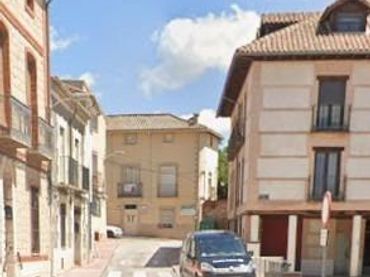 Locale commerciale in vendita a Tielmes