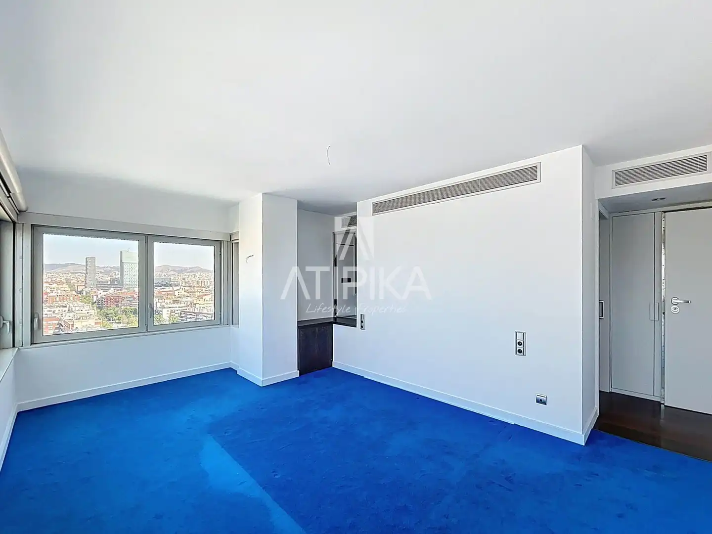 Habitación de Ático en venta en Barcelona con Aire acondicionado, Parquet y Terraza