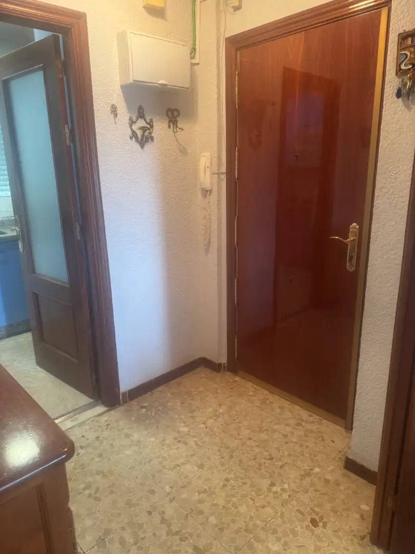 Flat for sale in Sevilla  with Air Conditioner, Terrace and Storage room