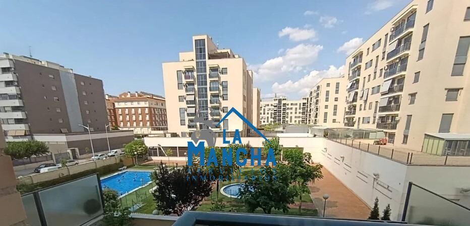 Exterior view of Flat for sale in  Albacete Capital  with Heating, Storage room and Balcony