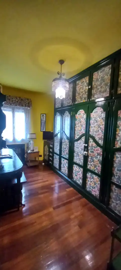 Habitación de Piso en venta en Gijón  con Calefacción, Parquet y Terraza
