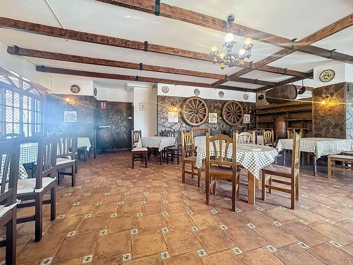 Local en venta en Estepona