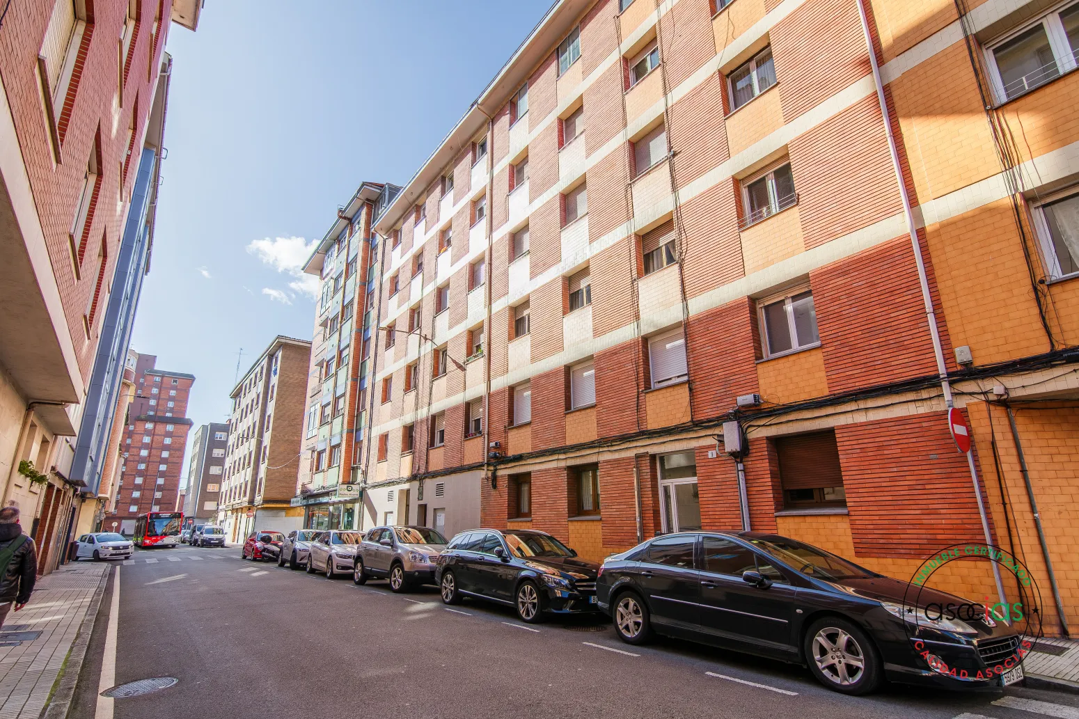 Vista exterior de Piso en venta en Gijón  con Calefacción
