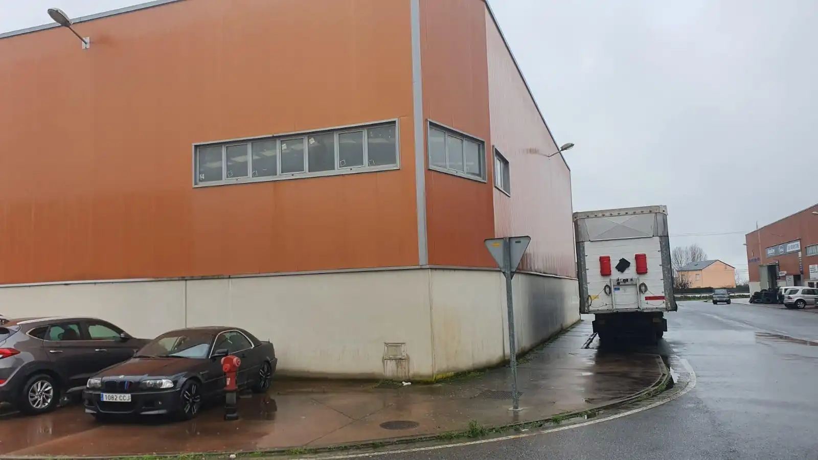 Fabrikhallen zur Miete in LAS MALLADAS, 16, Carracedelo