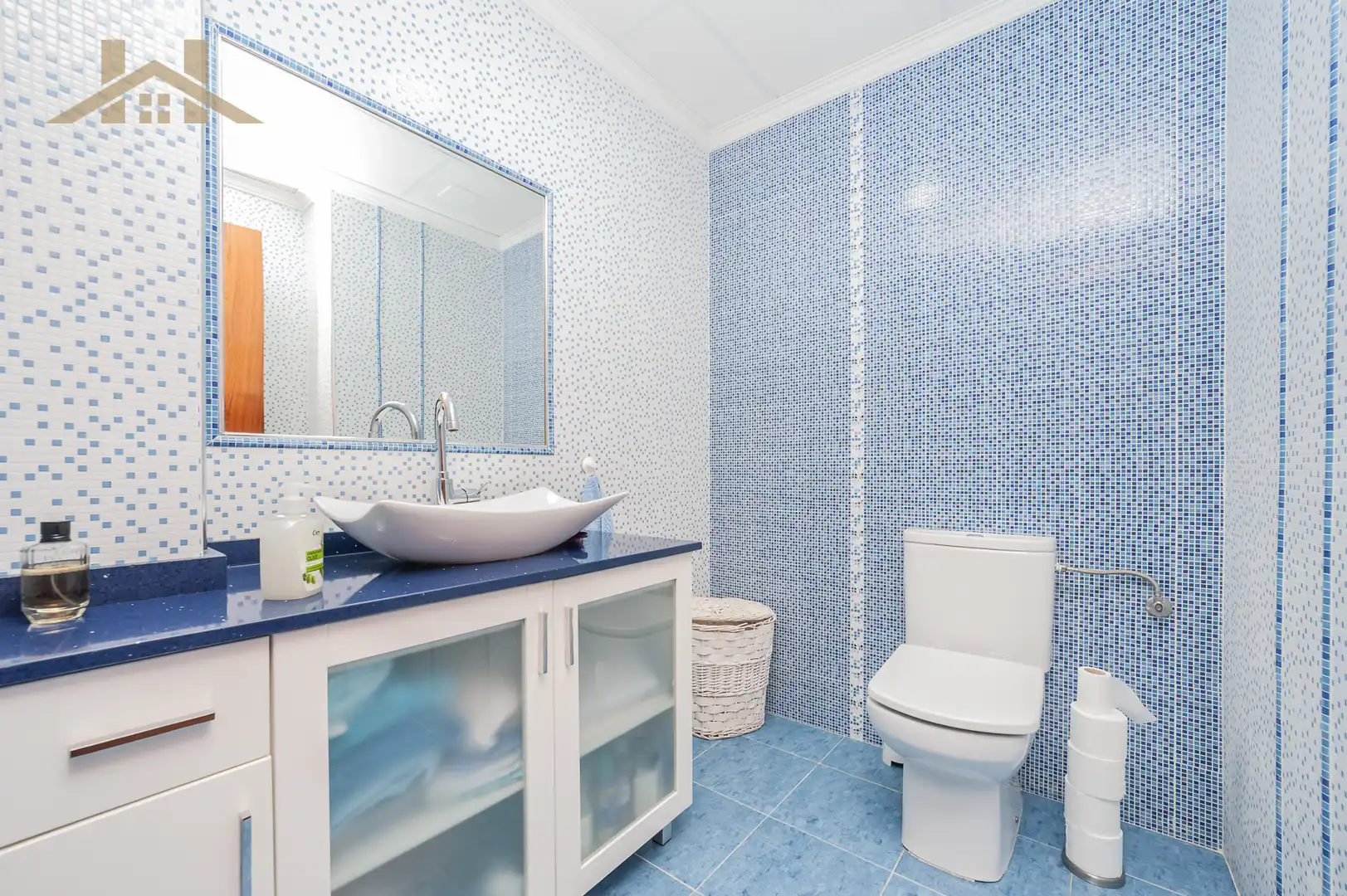 Bathroom of Houses for sale in La Montaña - El Cortijo