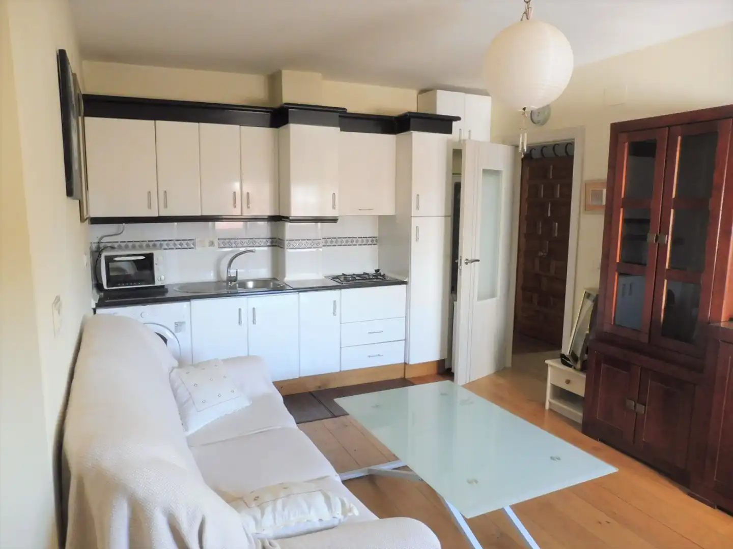 Cuina de Apartament de lloguer en Granada amb Aire condicionat, Calefacció i Terrassa