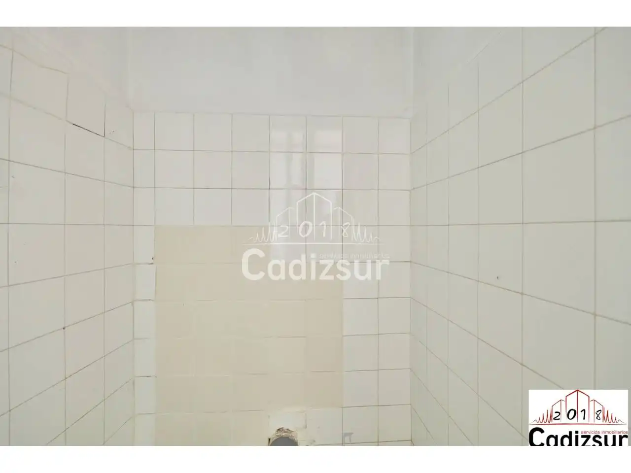Badezimmer von Wohnung zum Verkauf in Cádiz