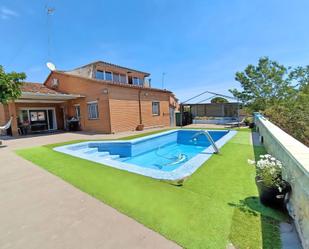 Swimming pool of House or chalet for sale in Castellar del Vallès  with Air Conditioner, Terrace and Swimming Pool