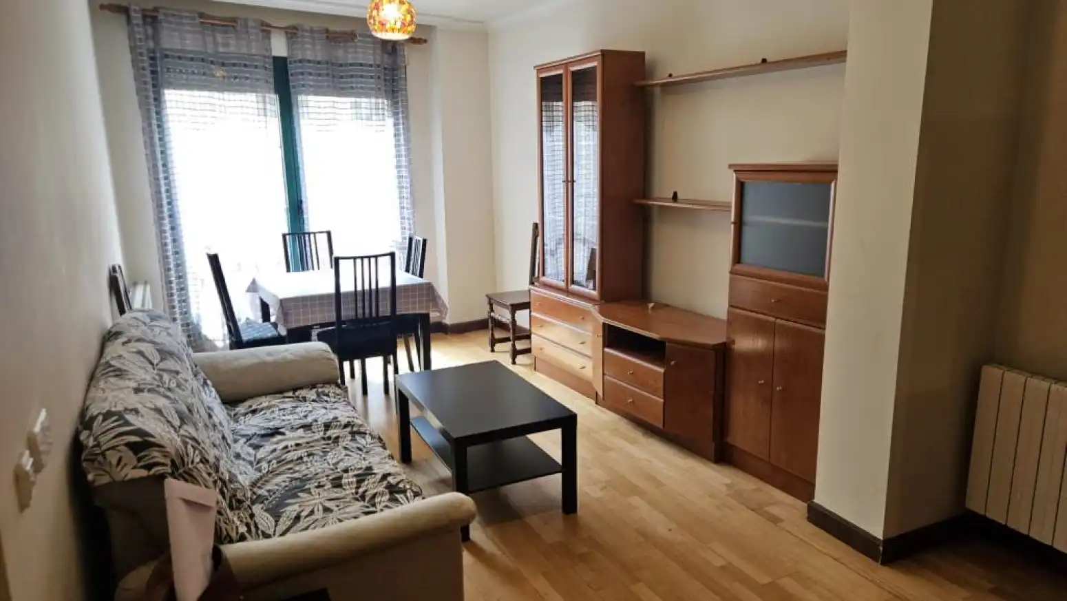 Living room of Flat for rent in Salamanca  with Heating and Furnished