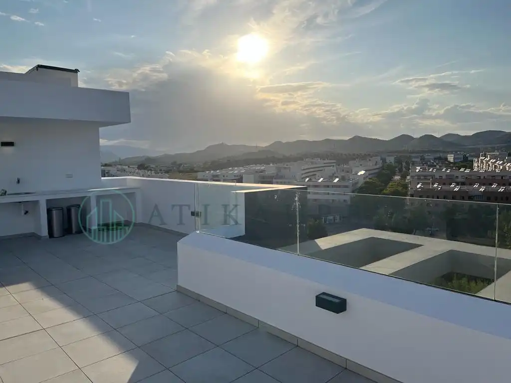 Terraza de Ático de alquiler en Málaga con Aire acondicionado, Terraza y Piscina