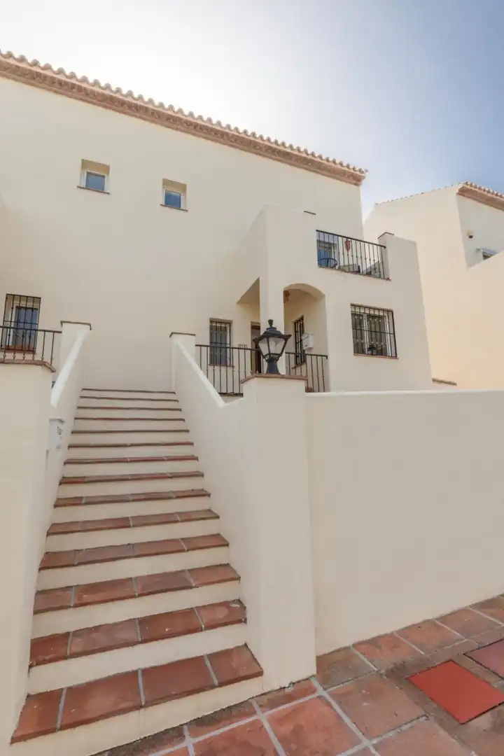 Casa adosada en venta en Casco Antiguo