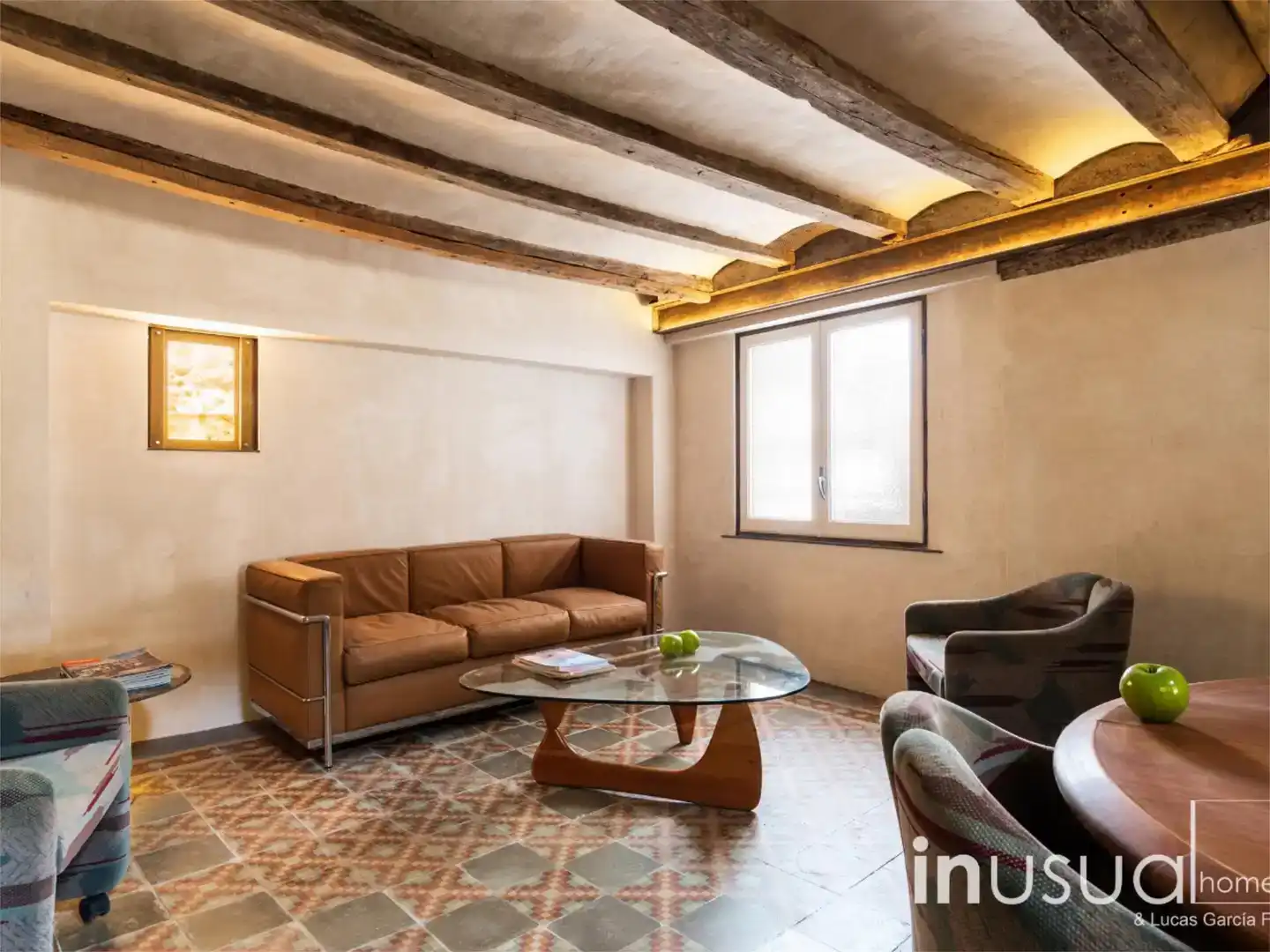 Sala d'estar de Àtic de lloguer en  Zaragoza Capital amb Aire condicionat