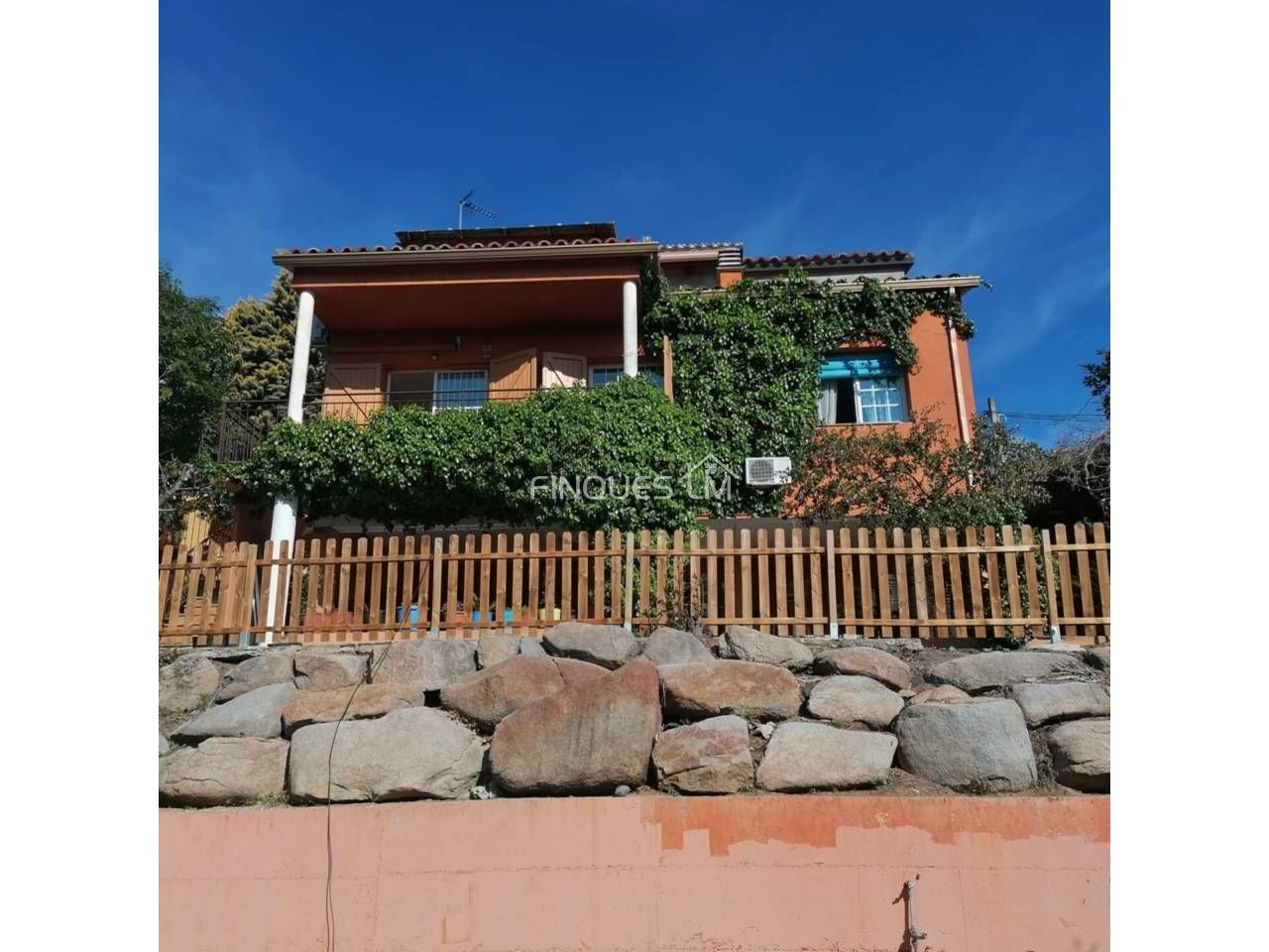 Vista exterior de Casa o xalet en venda en Tordera amb Calefacció, Jardí privat i Terrassa