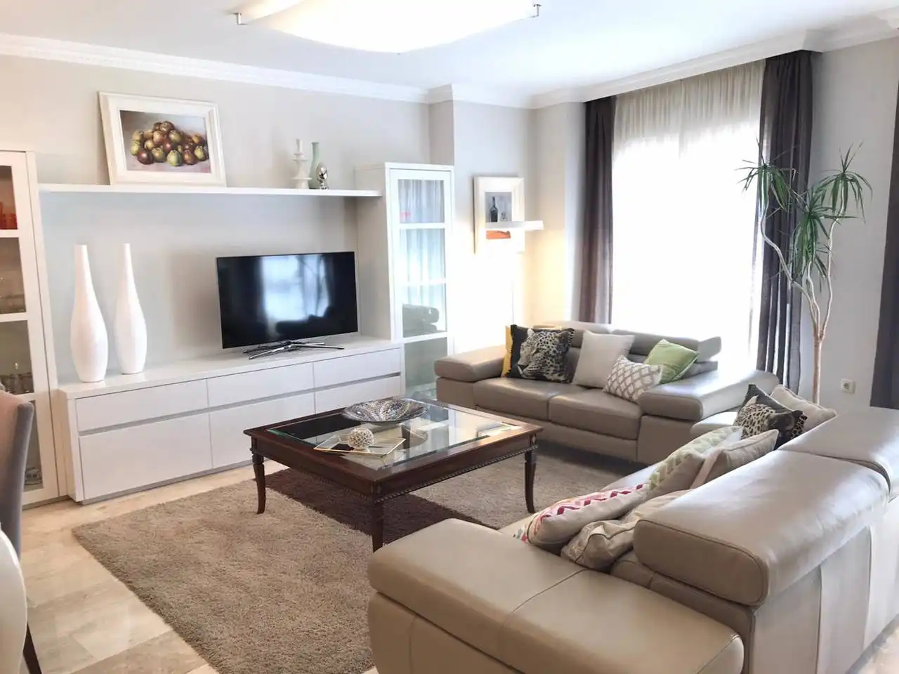 Casa con terraza en venta en Calle Calle de Miguel de Cervantes, 14