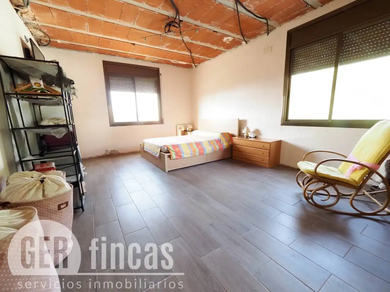 Habitación de Casa o chalet en venta en Terrassa con Aire acondicionado, Calefacción y Jardín privado