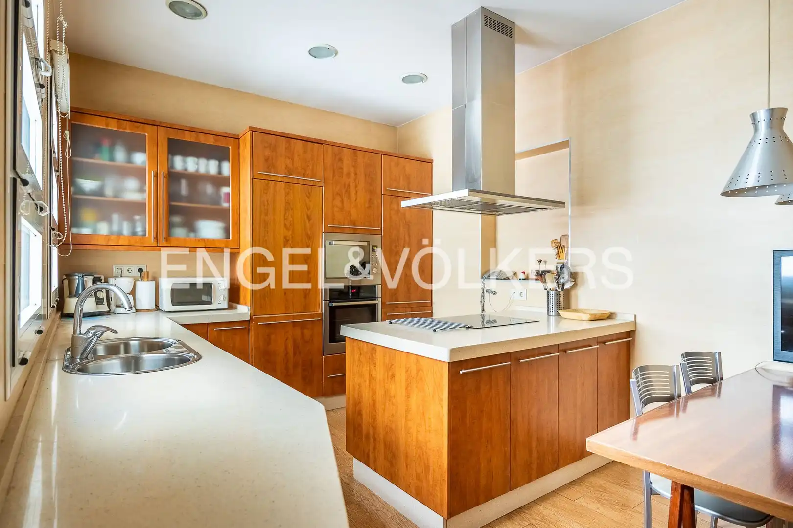 Cocina de Dúplex en venta en Sevilla con Aire acondicionado, Calefacción y Amueblado