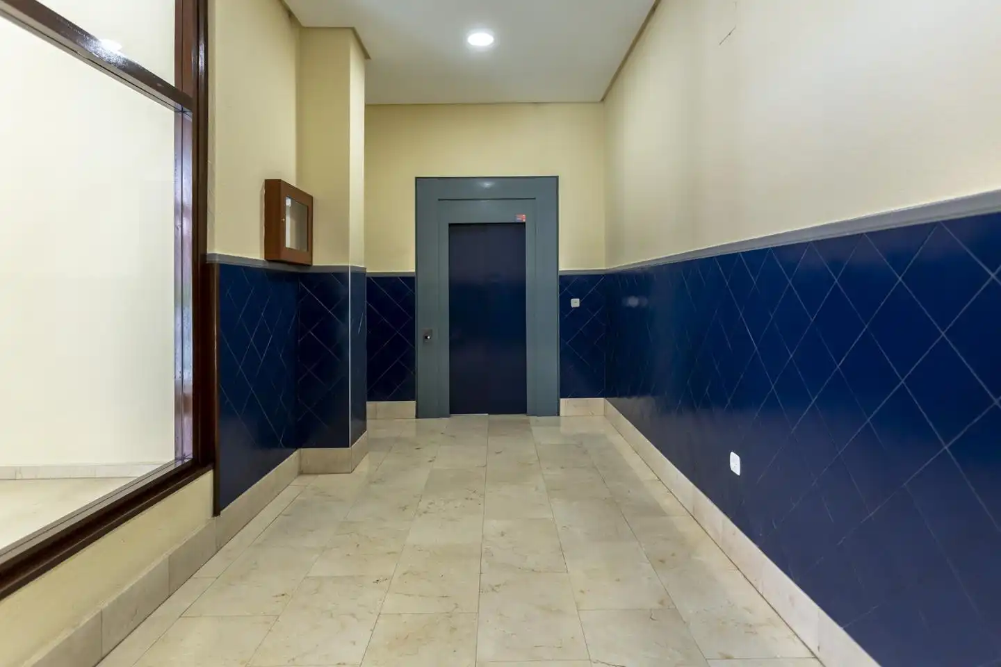 Oficina de alquiler en Burlada / Burlata
