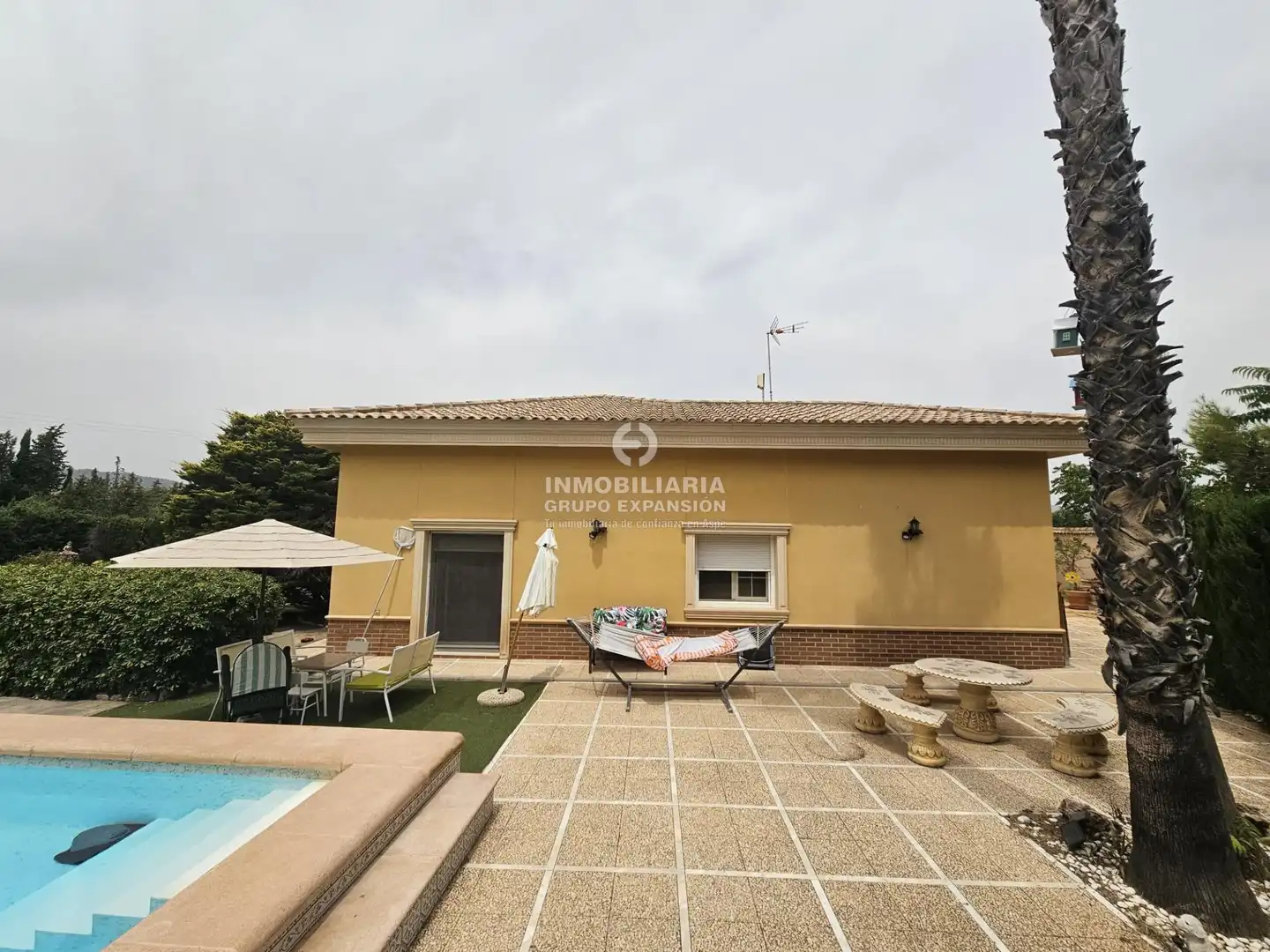 Vista exterior de Casa o chalet en venta en Novelda con Jardín privado, Terraza y Trastero