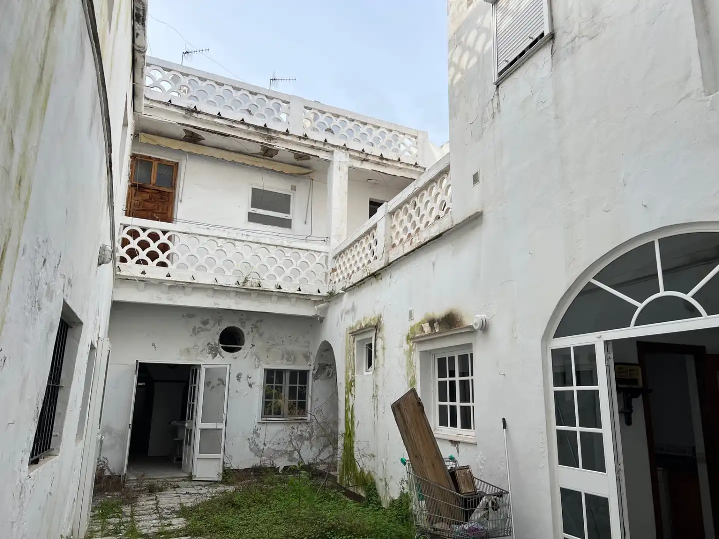 Residential land for sale in Centro - Calzada - Cabo Noval