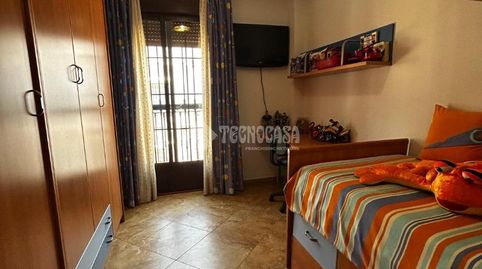 Foto 2 de Casa adosada en venta en Alcalá del Río, Sevilla