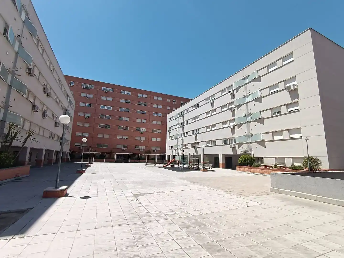 Vista exterior de Piso en venta en Móstoles con Aire acondicionado