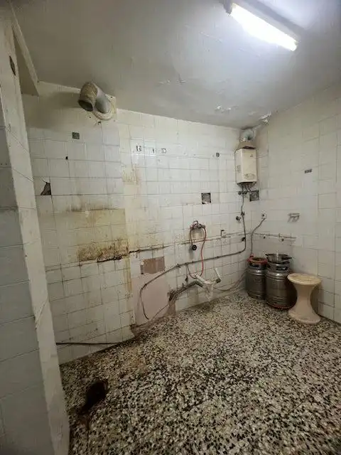 Bathroom of Flat for sale in Sevilla  with Storage room