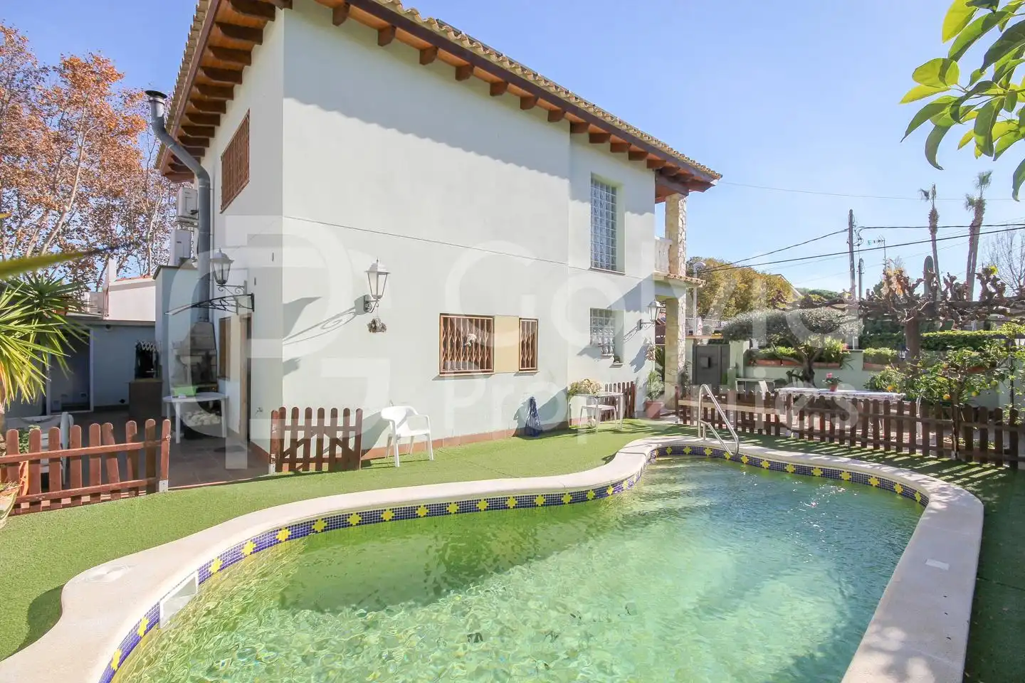 Piscina de Casa o chalet en venta en Castelldefels con Aire acondicionado, Calefacción y Jardín privado