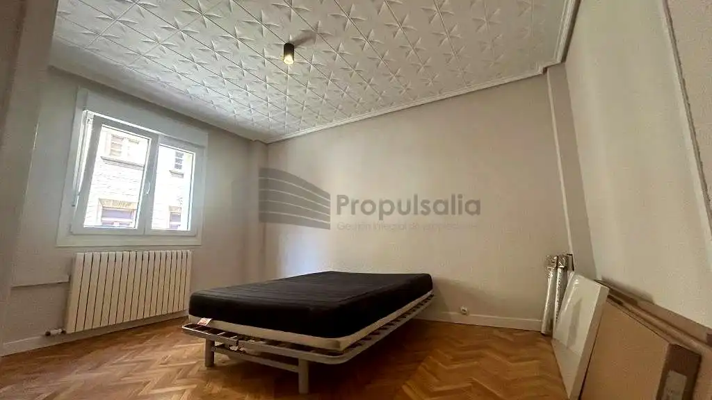 Piso de alquiler en De Sevilla, Ruiseñores
