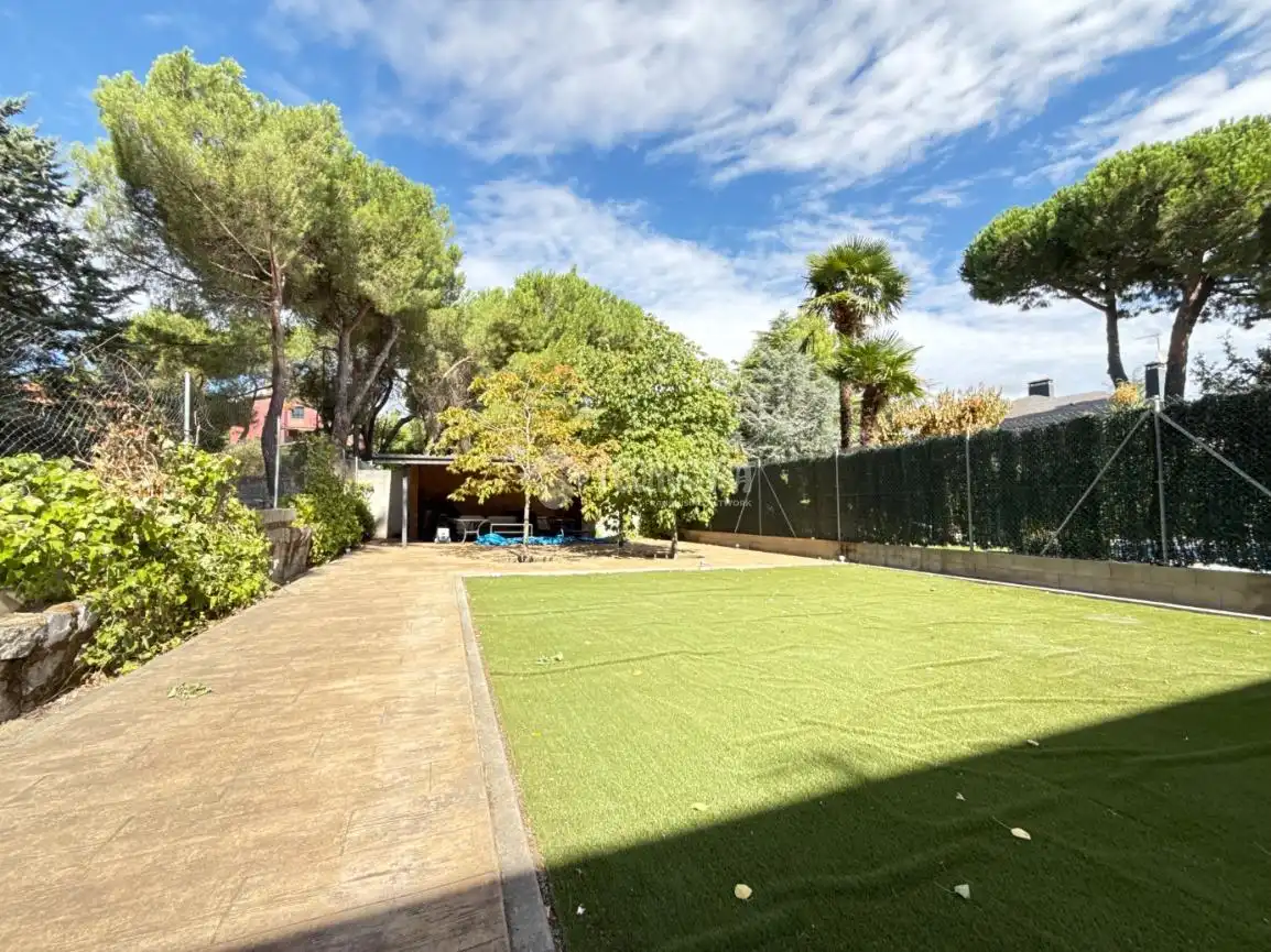 Garden of Detached homes for sale in Galapagar  with Heating, Private garden and Terrace
